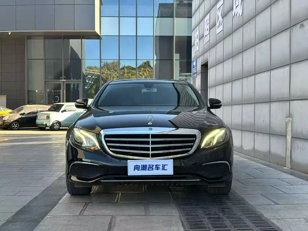 Mercedes-Benz Mercedes-Benz E-Class 2018 Facelift E 200 L Sport 2018 - thumbnail 2