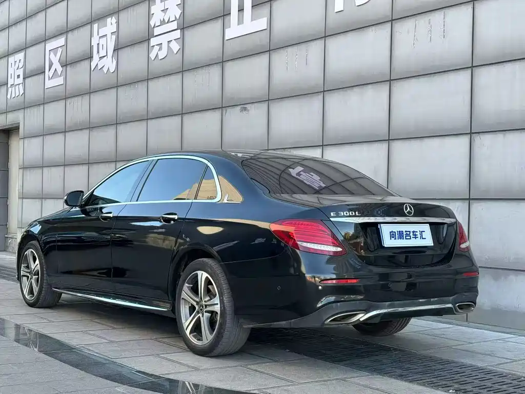 Mercedes-Benz Mercedes-Benz E-Class 2018 Facelift E 200 L Sport 2018 - thumbnail 9