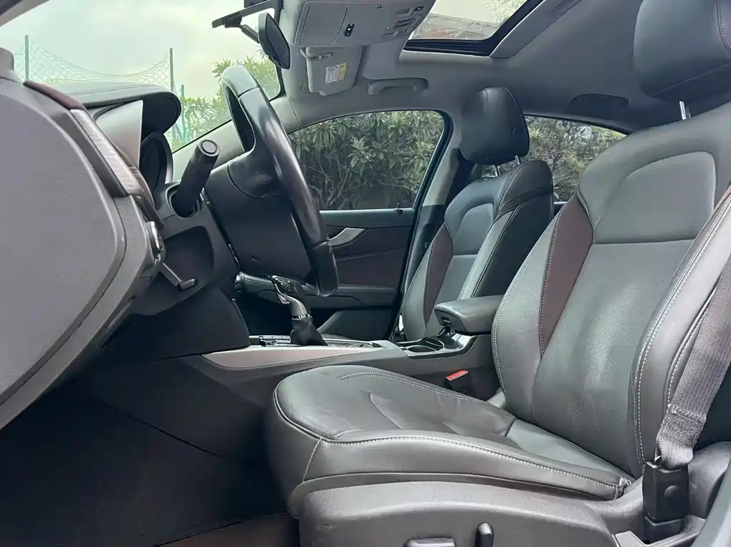Chevrolet Malibu 2017 1.5T Automatic Comfort Edition 2017 - thumbnail 5