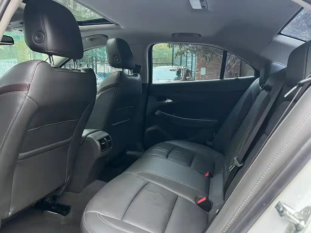 Chevrolet Malibu 2017 1.5T Automatic Comfort Edition 2017 - thumbnail 6
