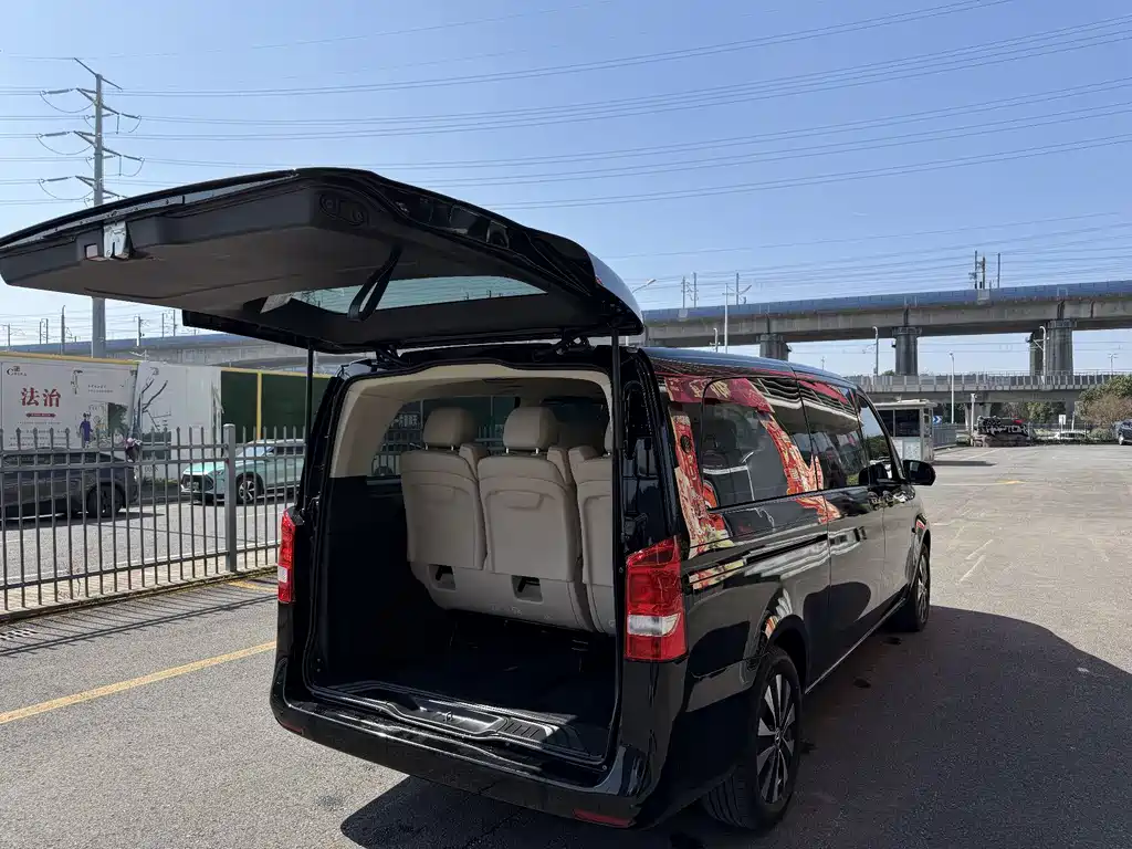 Mercedes-Benz Vito 2023 2.0T Business Edition 7-seater 2023 - thumbnail 11