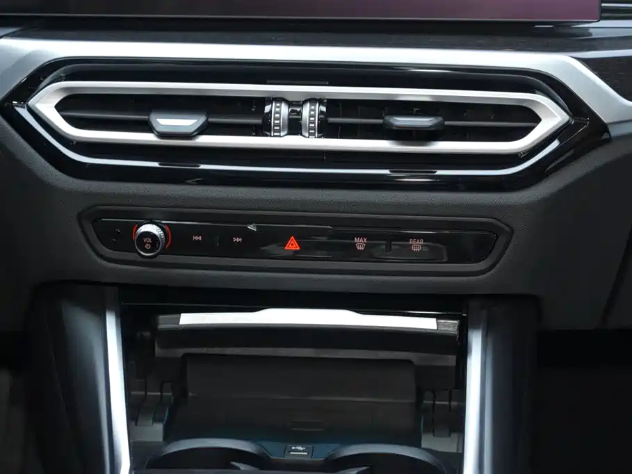 BMW BMW 3 Series 2024 325Li M Sport Package 2024 - thumbnail 23