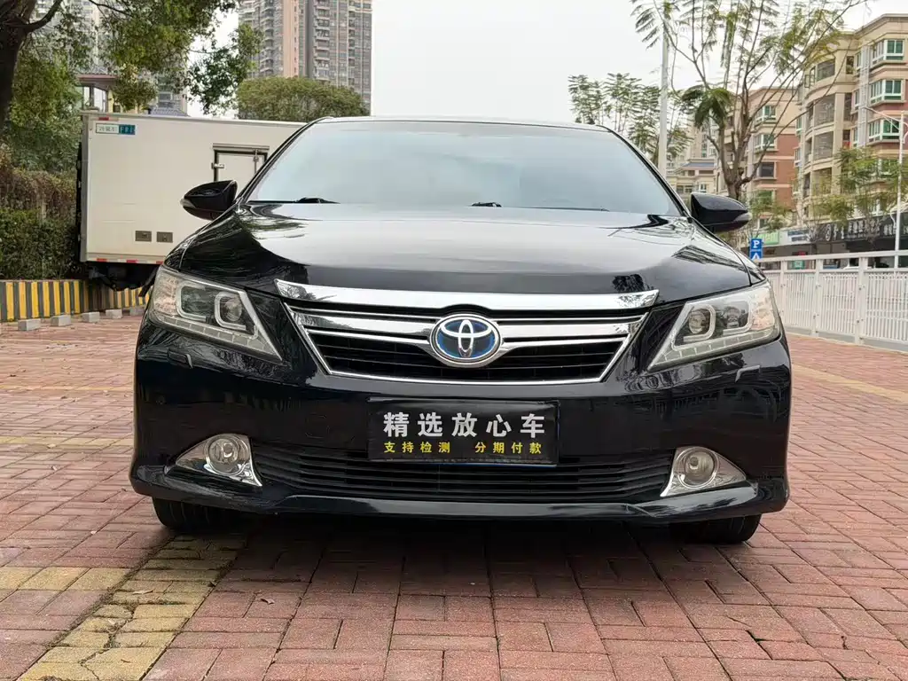 Toyota Toyota Camry 2015 Hybrid 2.5HG Luxury Navigation Edition 2014 - thumbnail 2