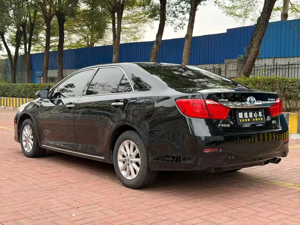 Toyota Toyota Camry 2015 Hybrid 2.5HG Luxury Navigation Edition 2014 - thumbnail 5