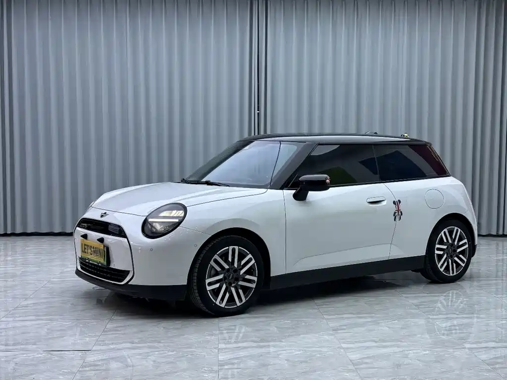 MINI Mini Cooper SE 2025 Classic 456km 2025 - thumbnail 3