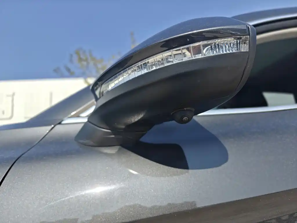 Volkswagen Lamando 2024 Lamando L 280TSI DSG Cool Spice Edition 2024 - thumbnail 5