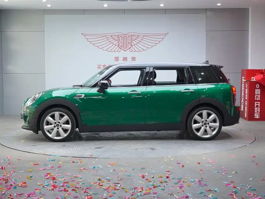 MINI MINI CLUBMAN 2023 Facelift 1.5T COOPER Connoisseur 2023 - thumbnail 2