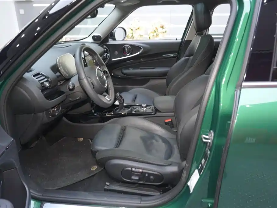 MINI MINI CLUBMAN 2023 Facelift 1.5T COOPER Connoisseur 2023 - thumbnail 16