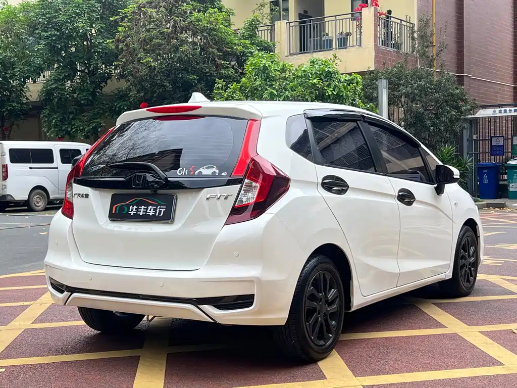 Honda Honda Fit 2018 1.5L CVT Comfort with Sunroof 2018 - thumbnail 6