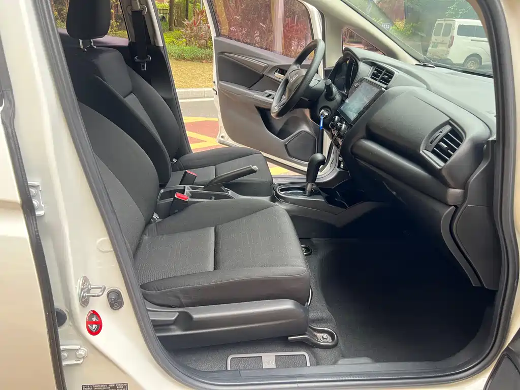 Honda Honda Fit 2018 1.5L CVT Comfort with Sunroof 2018 - thumbnail 8