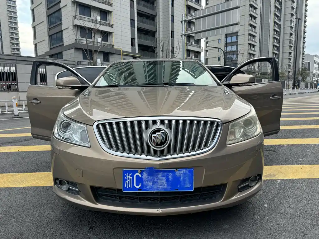 Buick Buick LaCrosse 2011 2.4L SIDI Luxury Edition 2011