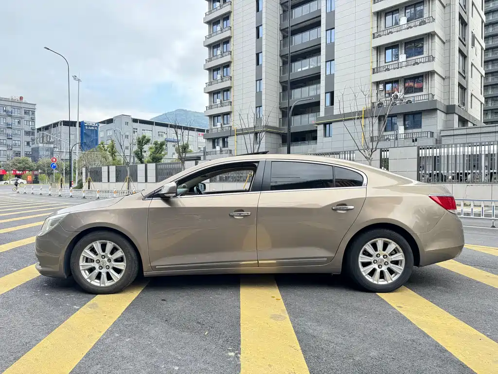 Buick Buick LaCrosse 2011 2.4L SIDI Luxury Edition 2011 - thumbnail 4