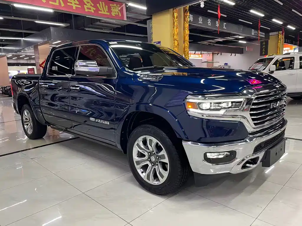 RAM RAM 1500 2023 5.7L Automatic 2023 - thumbnail 3