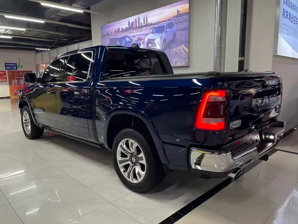 RAM RAM 1500 2023 5.7L Automatic 2023 - thumbnail 4