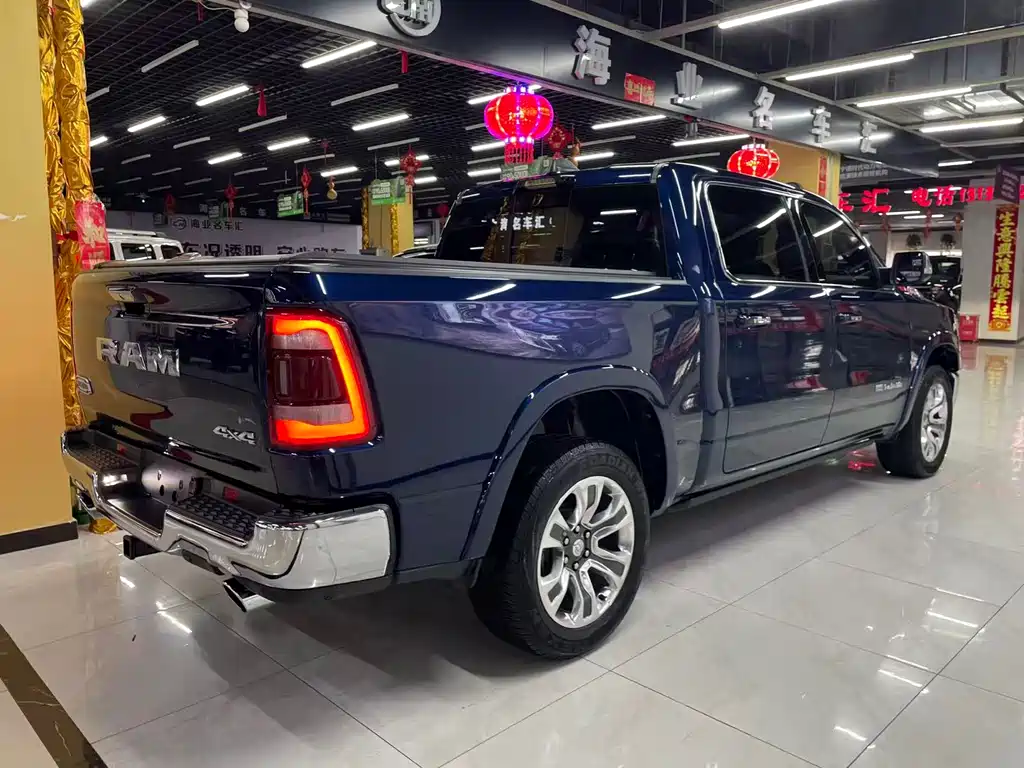 RAM RAM 1500 2023 5.7L Automatic 2023 - thumbnail 5