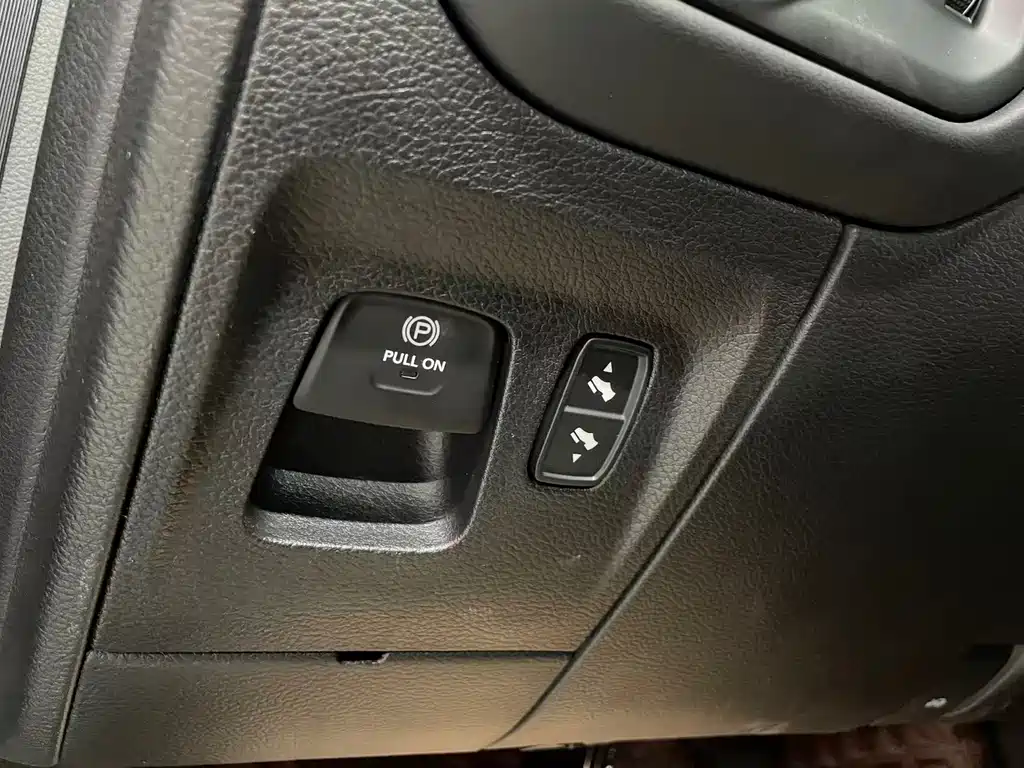 RAM RAM 1500 2023 5.7L Automatic 2023 - thumbnail 14