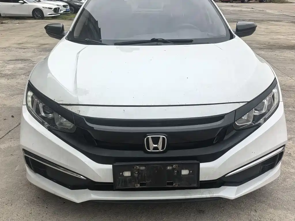 Honda Honda Civic 2019 180TURBO CVT Luxury Edition China V 2021 - thumbnail 2