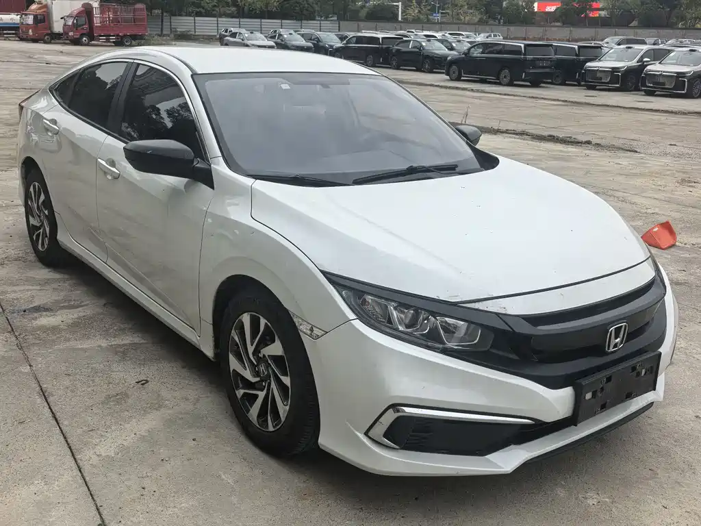 Honda Honda Civic 2019 180TURBO CVT Luxury Edition China V 2021 - thumbnail 3