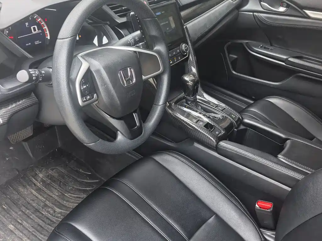 Honda Honda Civic 2019 180TURBO CVT Luxury Edition China V 2021 - thumbnail 4