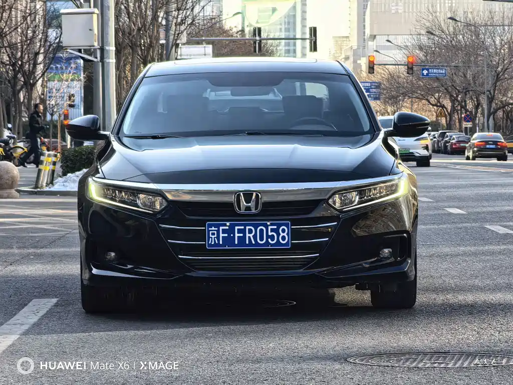Honda Honda Accord 2022 260TURBO Luxury Edition 2023 - thumbnail 2