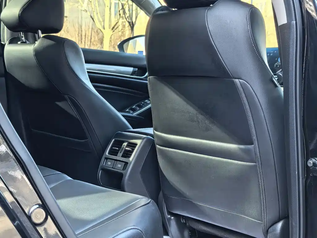 Honda Honda Accord 2022 260TURBO Luxury Edition 2023 - thumbnail 19
