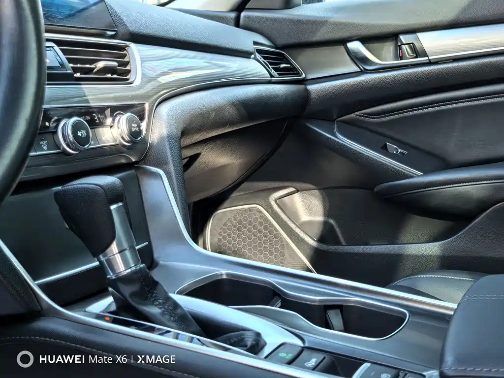Honda Honda Accord 2022 260TURBO Luxury Edition 2023 - thumbnail 24