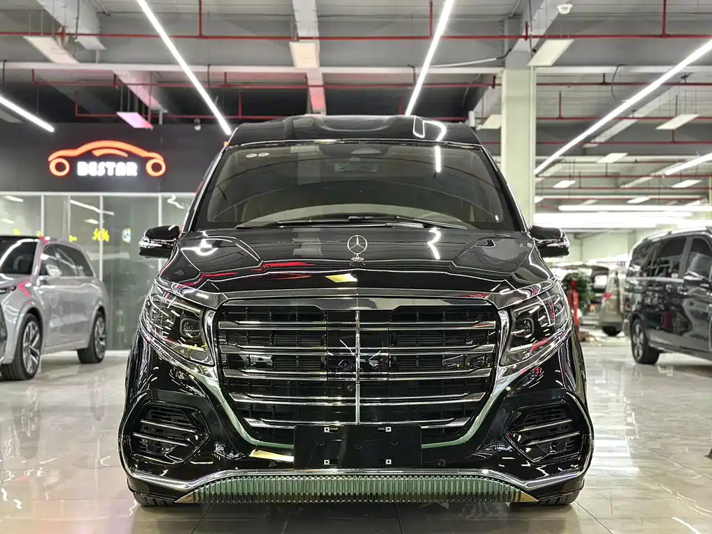 Mercedes-Benz Mercedes-Benz V-Class 2024 V 300 L Long Wheelbase Premium Edition 2026