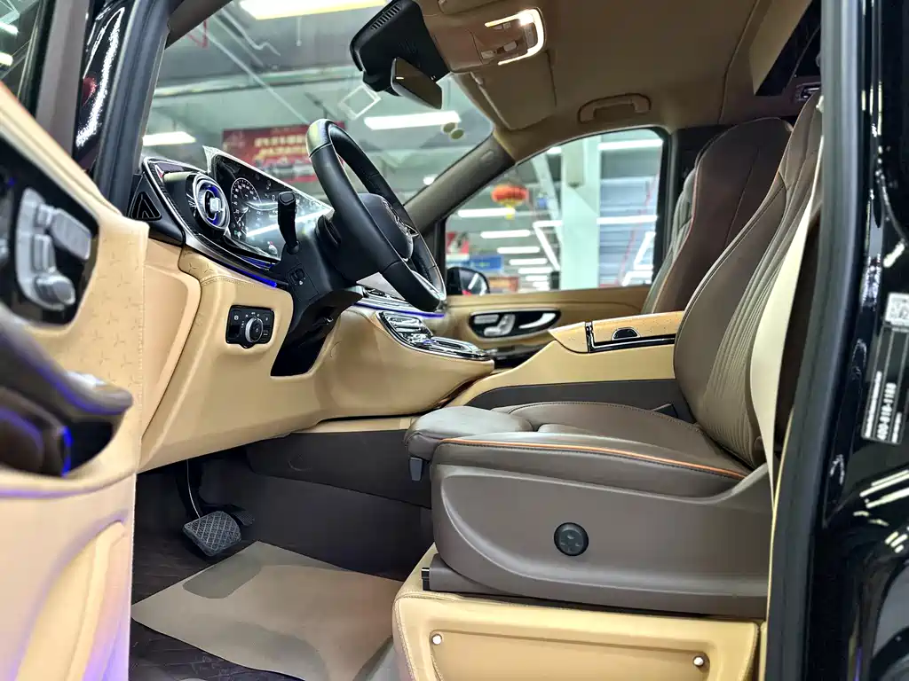 Mercedes-Benz Mercedes-Benz V-Class 2024 V 300 L Long Wheelbase Premium Edition 2026 - thumbnail 5