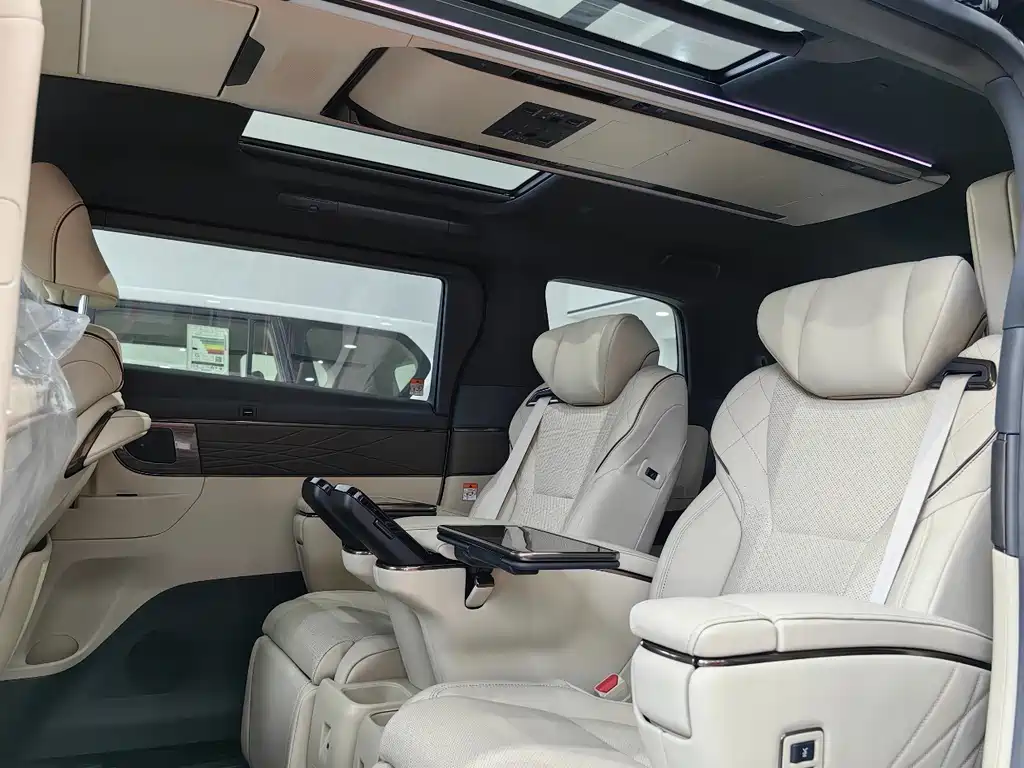Toyota Alphard 2024 Model Hybrid 2.5L Premium Edition 2026 - thumbnail 12