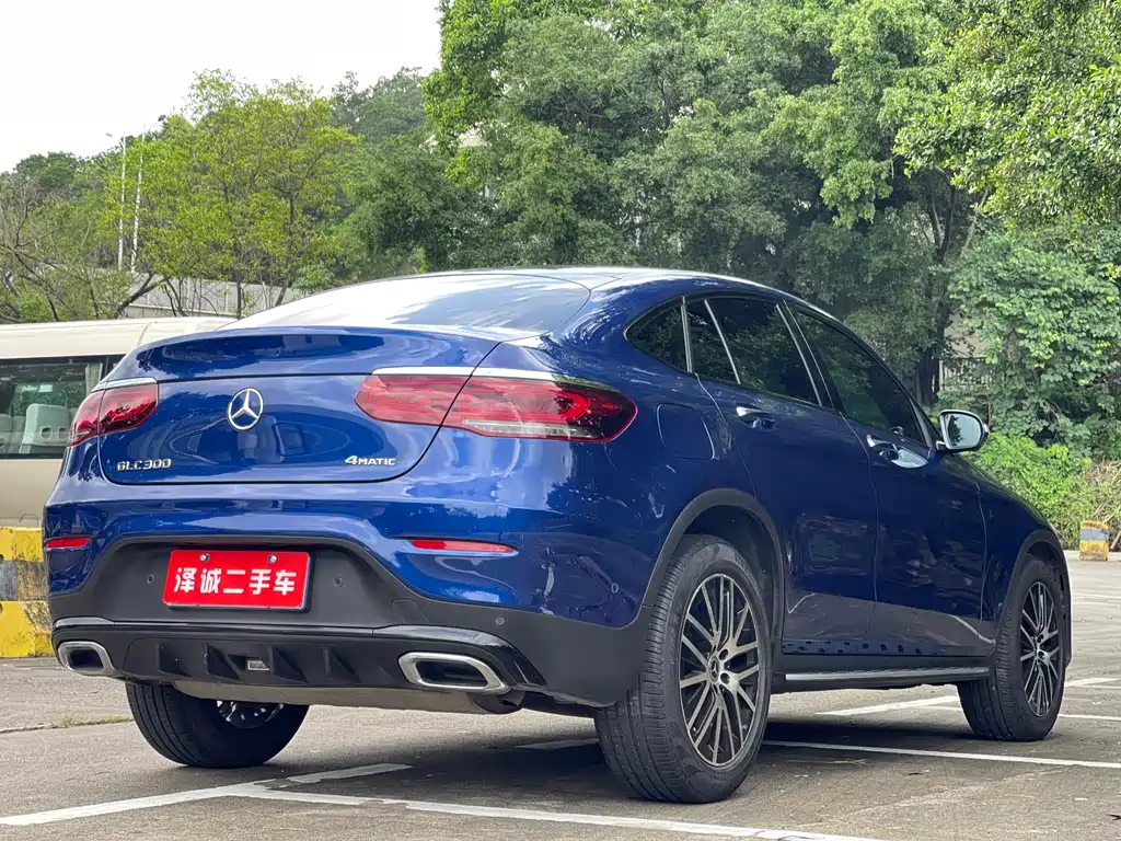 Mercedes-Benz Mercedes-Benz GLC Coupe 2020 GLC 300 4MATIC Coupé SUV 2020 - thumbnail 6