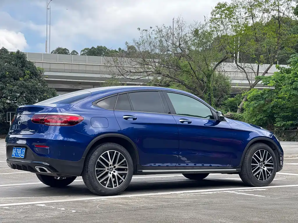 Mercedes-Benz Mercedes-Benz GLC Coupe 2020 GLC 300 4MATIC Coupé SUV 2020 - thumbnail 10