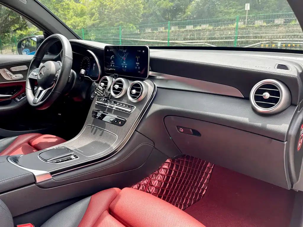 Mercedes-Benz Mercedes-Benz GLC Coupe 2020 GLC 300 4MATIC Coupé SUV 2020 - thumbnail 12