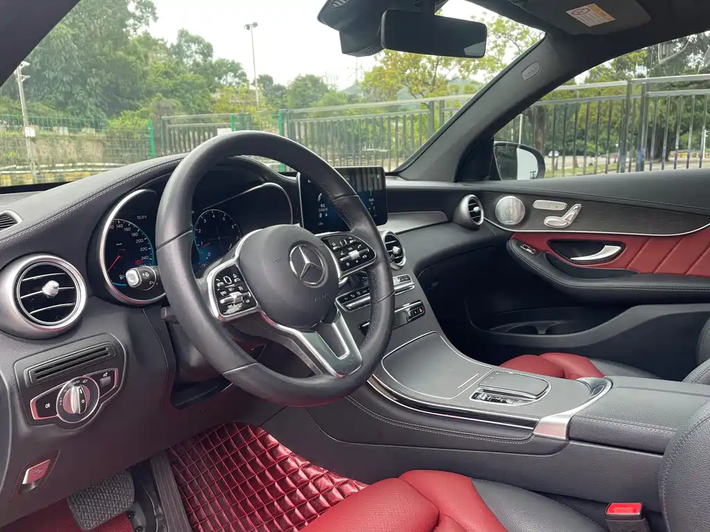 Mercedes-Benz Mercedes-Benz GLC Coupe 2020 GLC 300 4MATIC Coupé SUV 2020 - thumbnail 15