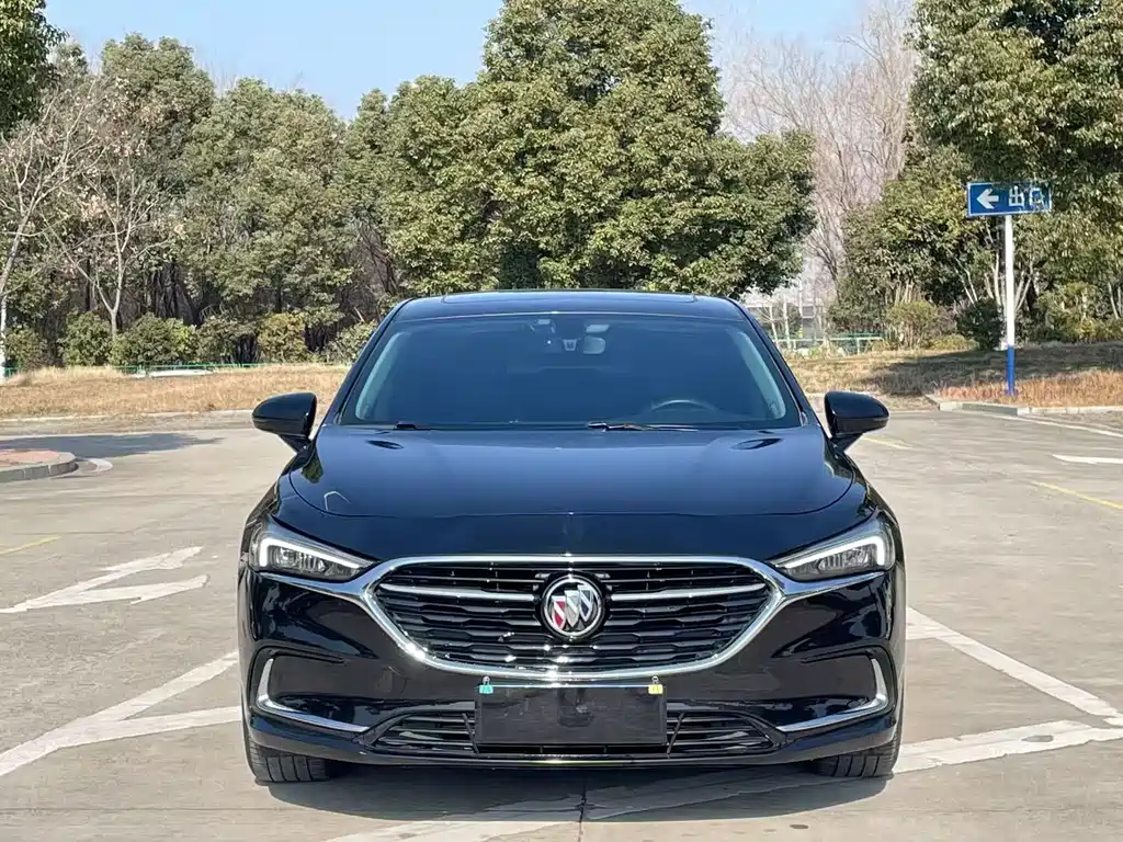 Buick Buick LaCrosse 2022 652T Luxury 2023 - thumbnail 2