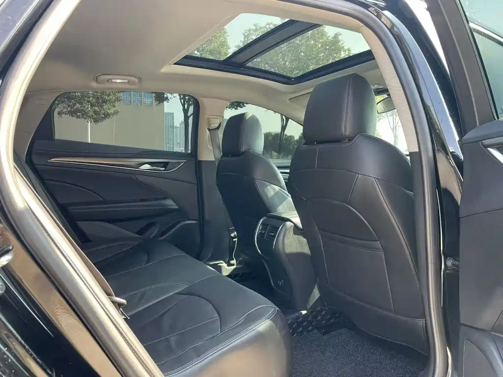 Buick Buick LaCrosse 2022 652T Luxury 2023 - thumbnail 6