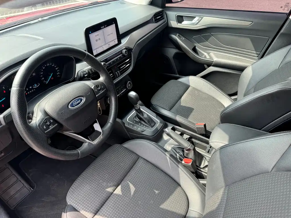 Ford Ford Focus 2019 Hatchback 1.5L Automatic Trend Edition China VI 2019 - thumbnail 6