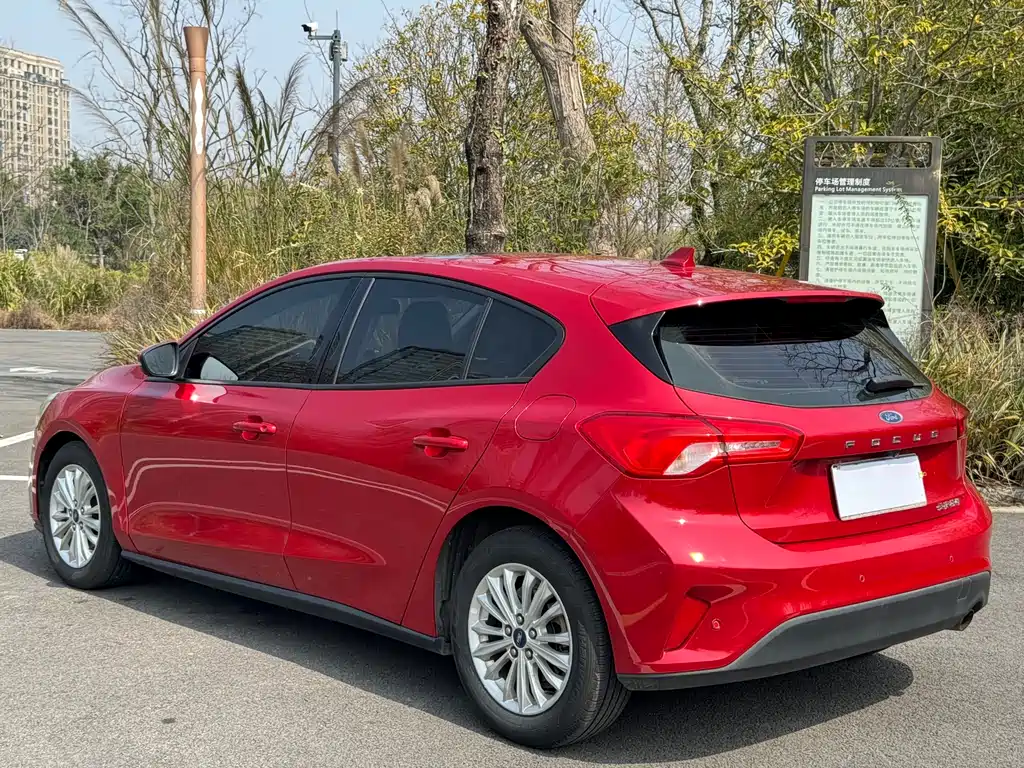 Ford Ford Focus 2019 Hatchback 1.5L Automatic Trend Edition China VI 2019 - thumbnail 16