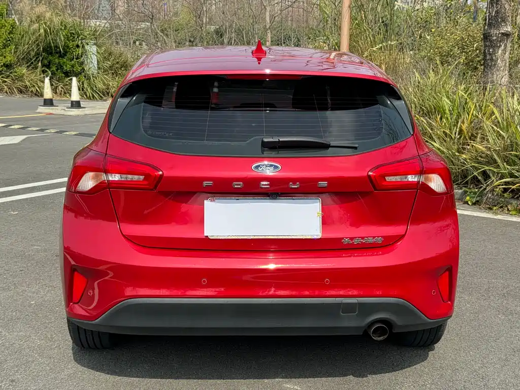 Ford Ford Focus 2019 Hatchback 1.5L Automatic Trend Edition China VI 2019 - thumbnail 17