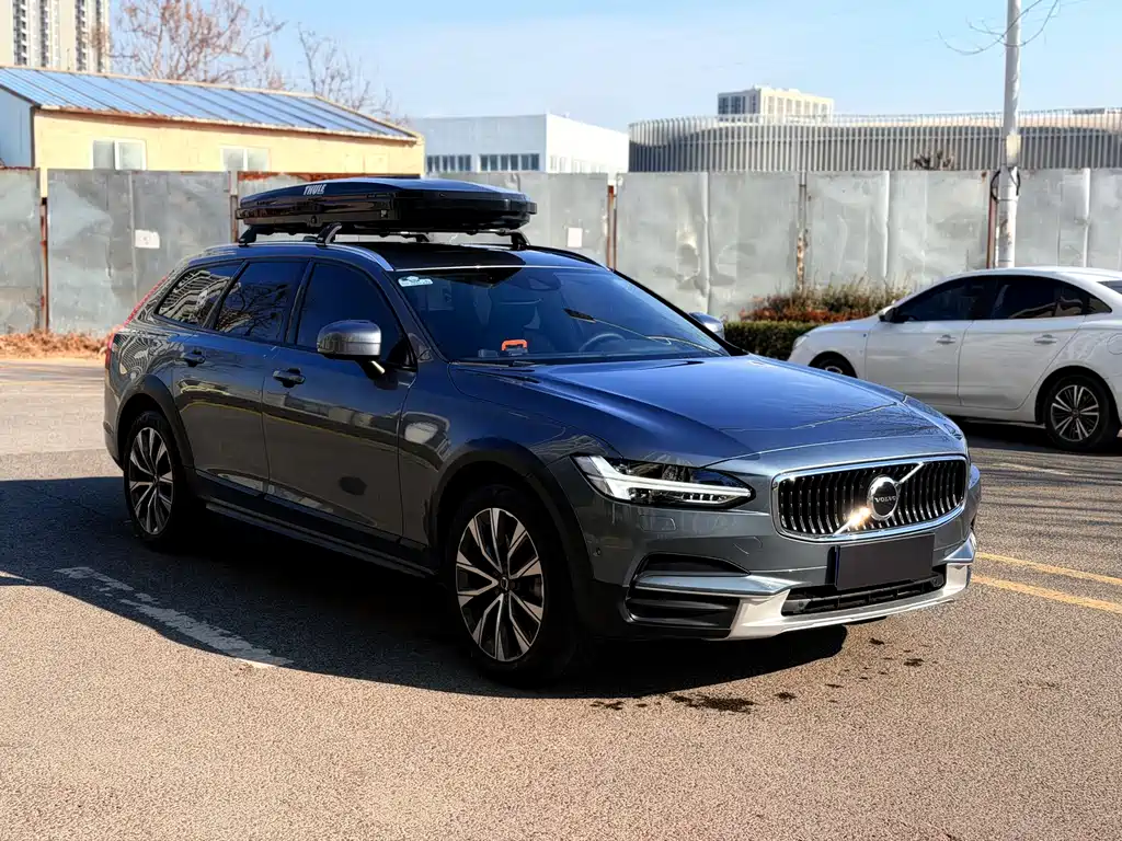 Volvo Volvo V90 2017 Cross Country T5 AWD Intelligent Edition 2018 - thumbnail 3