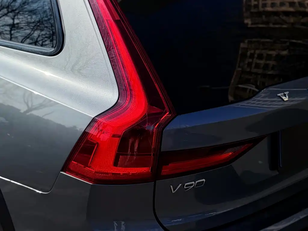 Volvo Volvo V90 2017 Cross Country T5 AWD Intelligent Edition 2018 - thumbnail 21