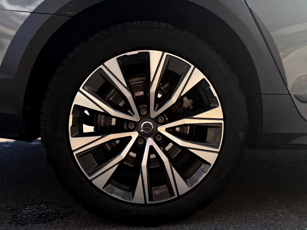 Volvo Volvo V90 2017 Cross Country T5 AWD Intelligent Edition 2018 - thumbnail 22