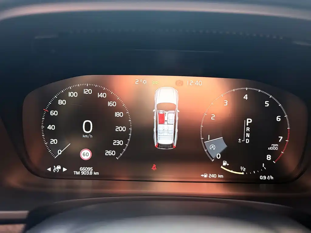 Volvo Volvo V90 2017 Cross Country T5 AWD Intelligent Edition 2018 - thumbnail 23