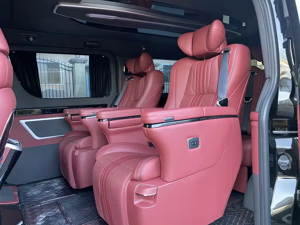 Toyota Toyota Hiace 2024 3.5L Automatic 2024 - thumbnail 11