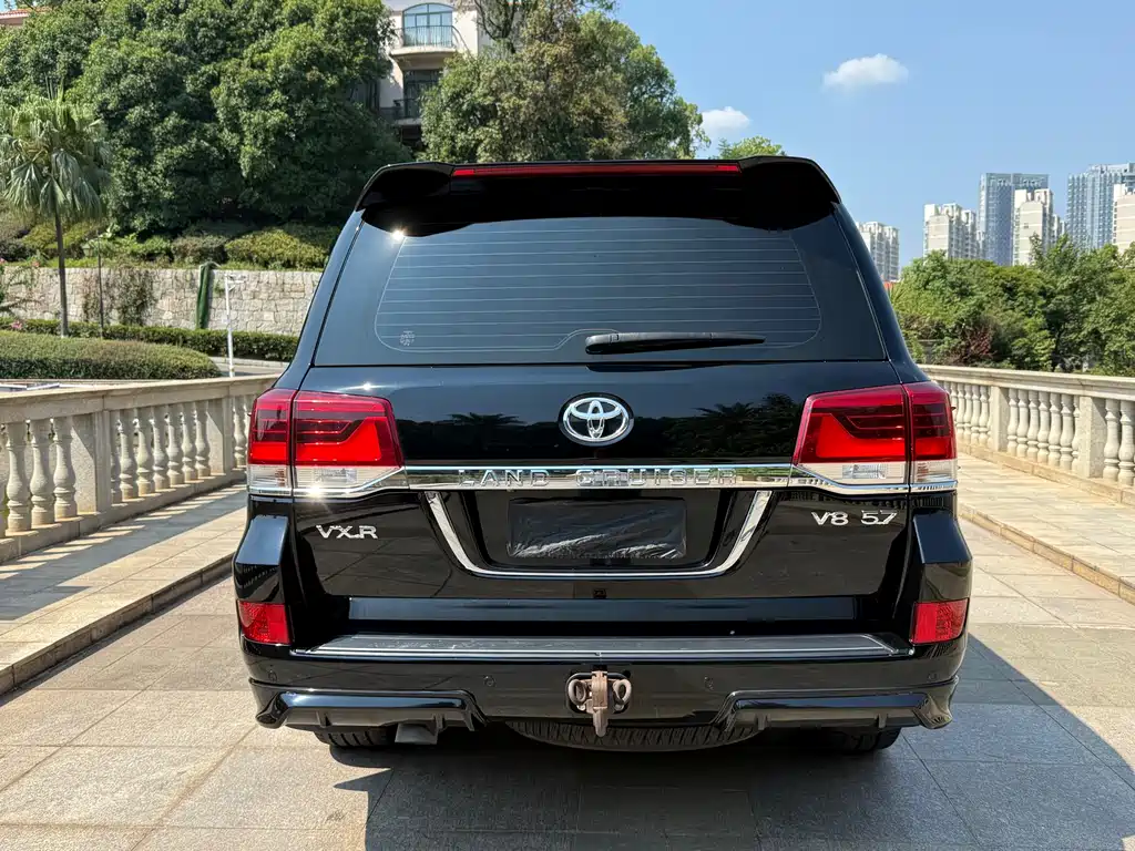 Toyota Land Cruiser (Imported) 2019 Model 5.7L Automatic 2019 - thumbnail 16