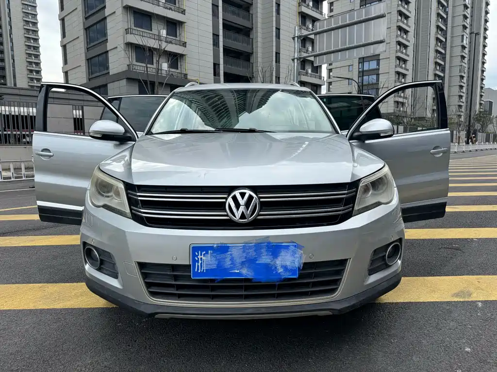 Volkswagen Tiguan 2012 2.0TSI Automatic AWD Flagship Edition 2011