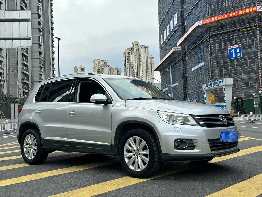 Volkswagen Tiguan 2012 2.0TSI Automatic AWD Flagship Edition 2011 - thumbnail 3