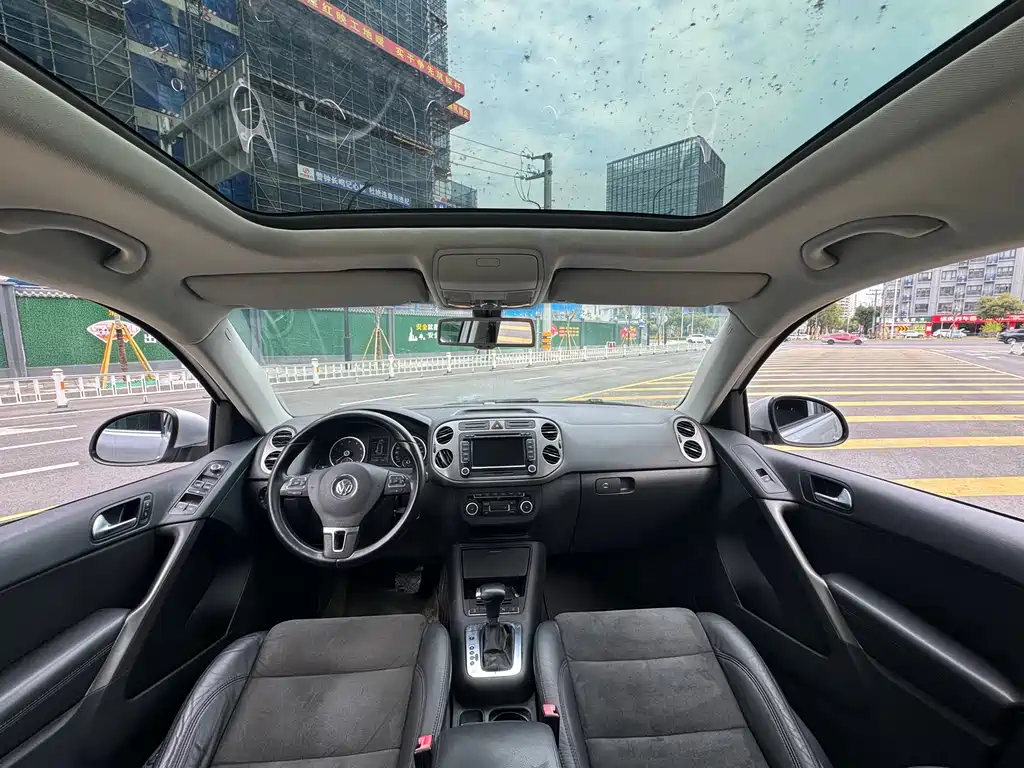 Volkswagen Tiguan 2012 2.0TSI Automatic AWD Flagship Edition 2011 - thumbnail 8