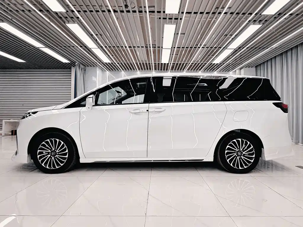 Buick Buick GL8 New Energy 2025 Landshang Xianxiang Edition 7-seater 2026 - thumbnail 3