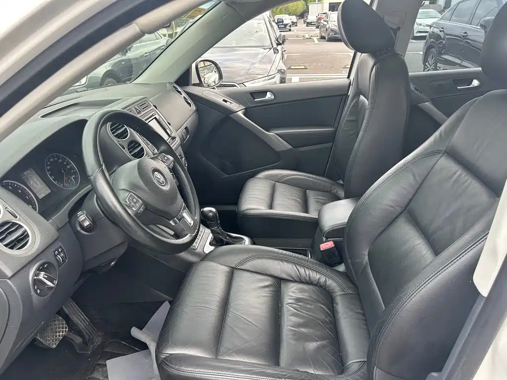 Volkswagen Volkswagen Tiguan 2012 1.8 TSI Automatic 2WD Comfortline Edition 2013 - thumbnail 4