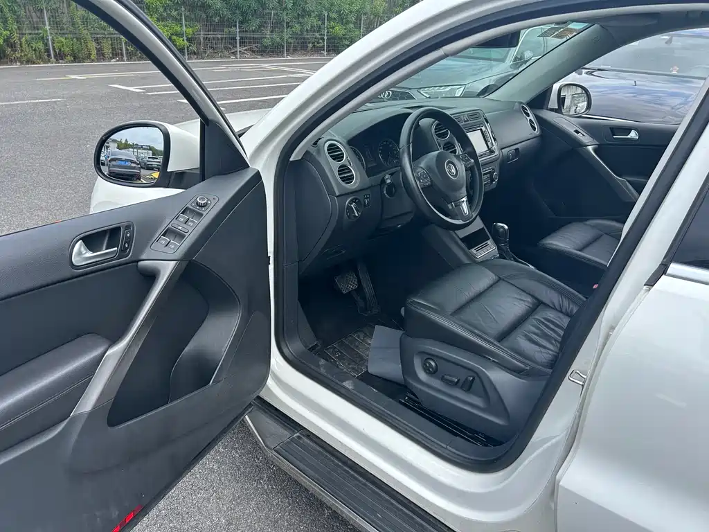 Volkswagen Volkswagen Tiguan 2012 1.8 TSI Automatic 2WD Comfortline Edition 2013 - thumbnail 5